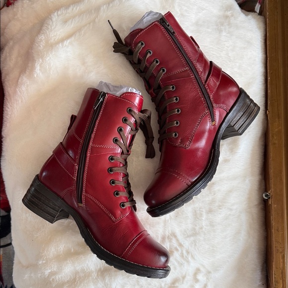 Taos Crave Footwear in Box - Picture 4 of 9